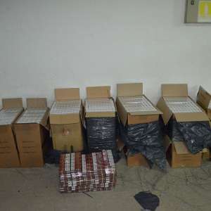 Un cetățean român cercetat pentru contrabandă și aproximativ 10.000  pachete cu țigări confiscate la frontiera de nord