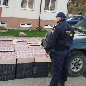 Acţiuni intense la graniţa de nord - peste 54.000 de pachete cu țigări contrabandă reținute