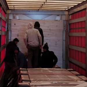 Opt cetăţeni din Afganistan, depistați în două TIR-uri la PTF Nădlac II