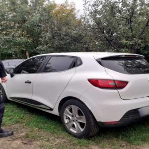 Autoturism și certificat de înmatriculare declarate furate din Franța, descoperite la frontiera de est