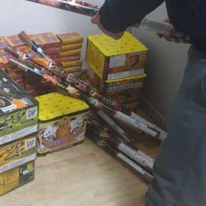Peste 6.000 produse pirotehnice, descoperite de poliţiştii de frontieră în P.T.F. Giurgiu