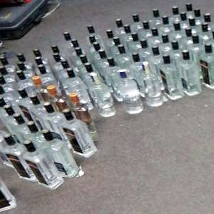 Bunuri de contrabandă în valoare totală de peste 11.800 de lei,descoperite în P.T.F. Galați rutier