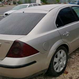 Conducerea sub influenţa băuturilor alcoolice și a unor substanțe psihoactive i-au mai adus o lucrare penală