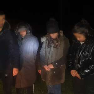 Patru sirieni, depistaţi la graniţa cu Ungaria