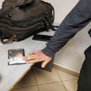 Certificat de pregătire profesională fals cumpărat cu 150 de euro