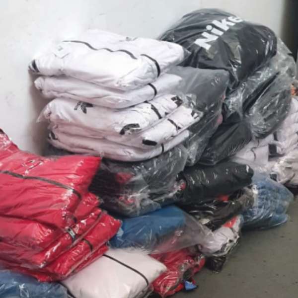 Bunuri susceptibile a fi contrafăcute, a căror valoare depășește 118.000 lei, confiscate de polițiștii de frontieră din cadrul P.T.F. Giurgiu