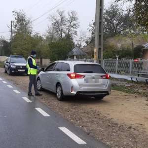 Depistat la volan, fără permis de conducere