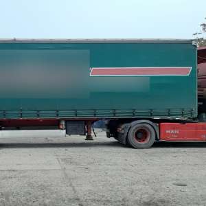 Peste 13.700 de produse susceptibile a fi contrafăcute,  descoperite de polițiștii de frontieră din P.T.F. Zimnicea