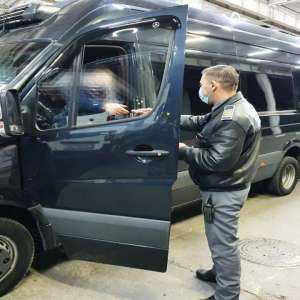 Permis de conducere fals cumpărat cu 300 de dolari