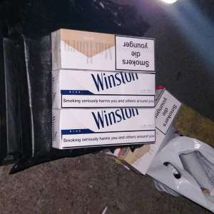 Țigări și băutură de contrabandă cu destinația vestul Europei, oprite de poliţiştii de frontieră