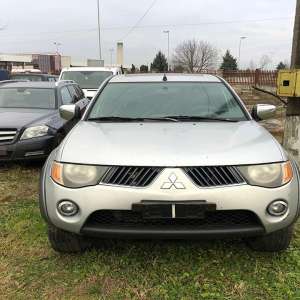 Vehicule căutate de autorităţile din Franța și Italia, descoperite la P.T.F. Petea