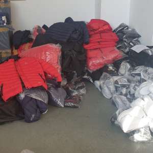 Peste 1.150 articole textile si parfumuri susceptibile a fi contrafăcute, confiscate la P.T.F. Giurgiu