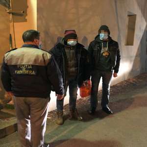 Doi cetățeni din Iran, opriți la frontiera de nord a țării