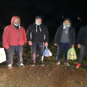 Cinci tineri afgani, opriți din drumul ilegal la frontiera de nord a țării