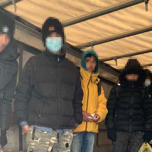 Şaptesprezece cetăţeni stăini, depistați la frontiera de vest în minivacanța de 1 decembrie