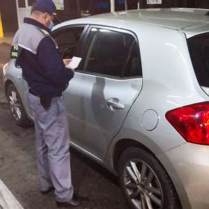 Cetăţeni moldoveni cu acte false opriţi la P.T.F. Albiţa