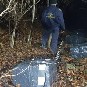 Țigări în valoare de 94.000 lei, confiscate de polițiștii de frontieră