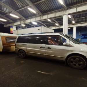 Lucrare penală pentru tractarea unei rulote neînmatriculate