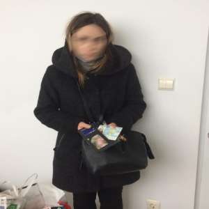 Fals de identitate cumpărat la Paris cu 150 de euro