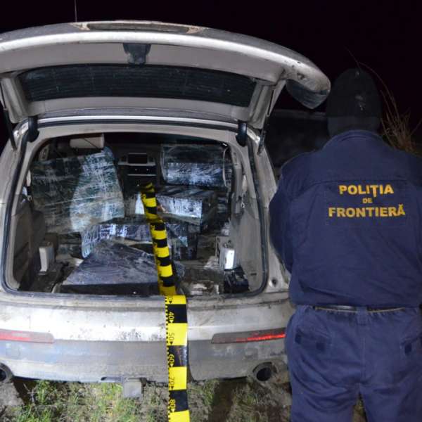 Ţigări de contrabandă de peste 266.000 lei, reţinute cu focuri de armă la frontiera de est