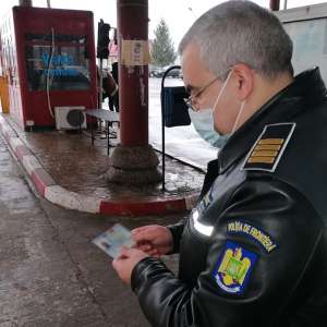 Pieton aflat la volan, cercetat pentru trei infracțiuni