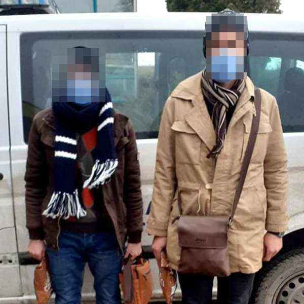 Doi cetăţeni straini, depistaţi la frontiera de vest