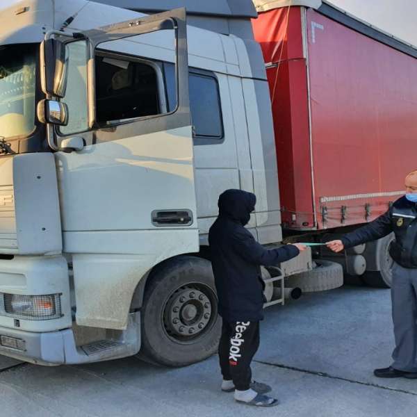 Document fals descoperit la controlul de frontieră în prima zi a anului