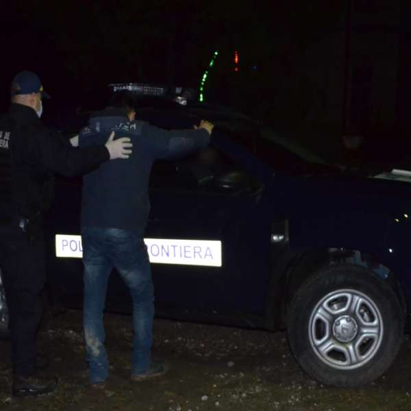Cetăţean sârb depistat de poliţiştii de frontieră în timp ce încerca să intre ilegal în România