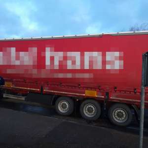 Şaisprezece cetăţeni din Afganistan, Pakistan, Camerun şi Coasta de Fildeş, depistați de polițiștii de frontieră arădeni