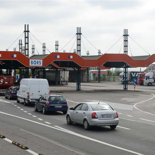 Trafic crescut, la graniţa cu Ungaria