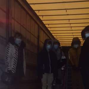 42 cetăţeni străini care intenţionau să treacă ilegal frontiera în Ungaria, depistați de poliţiştii de frontieră din judeţele Bihor și Arad