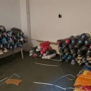 Bunuri ce pot aduce atingere dreptului de proprietate intelectuală, în valoare de peste 859.000 de lei, descoperite la P.T.F. Giurgiu