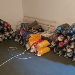 Bunuri ce pot aduce atingere dreptului de proprietate intelectuală, în valoare de peste 859.000 de lei, descoperite la P.T.F. Giurgiu