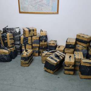 Bunuri ce pot aduce atingere dreptului de proprietate intelectuală, în valoare de peste 859.000 de lei, descoperite la P.T.F. Giurgiu