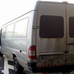 La volan, deși nu avea acest drept