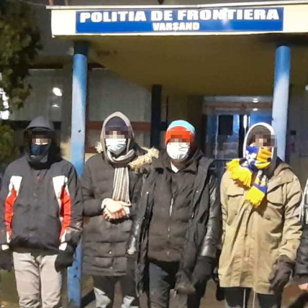 Treisprezece cetăţeni din Afganistan și Turcia, depistați de poliţiştii de frontieră arădeni