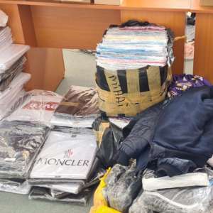 Bunuri în valoare de aproximativ 749.000 de lei, susceptibile a fi contrafăcute, confiscate de polițiștii de frontieră în P.T.F. Giurgiu