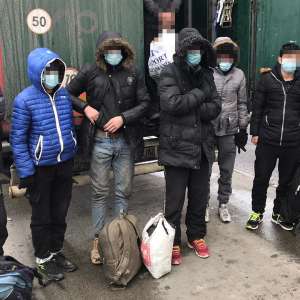 Acţiuni intense la graniţa de vest: 28 de cetăţeni din Afganistan și Siria, ascunşi în automarfare, depistați la Nădlac  şi Vărşand