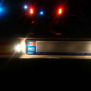 Conducea un ansamblu rutier, fără să aibă acest drept