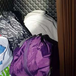 Tânără în vârstă de 17 ani, depistată ascunsă în spatele banchetelor unui microbuz la P.T.F. Nădlac II