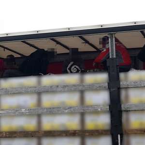 Acţiuni intense la graniţa de vest: 51 de cetăţeni din Afganistan, Siria, Pakistan şi Sudan depistaţi ascunşi în automarfare