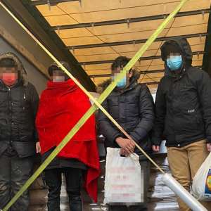 43 de cetăţeni din Afganistan, Eritreea, Turcia, Irak şi Pakistan depistați de poliţiştii de frontieră arădeni și bihoreni