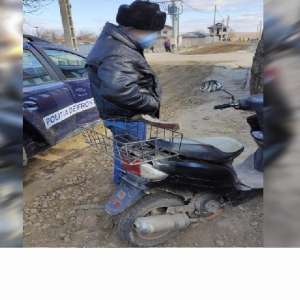 Brăilean fără permis de conducere depistat conducând un moped neîmatriculat