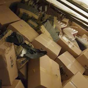 Peste 7.500 de parfumuri, susceptibile a fi contrafăcute, descoperite în P.T.F. Giurgiu