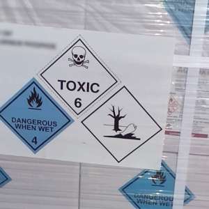 Peste 6,6 tone de substanță toxică, transportate fără autorizaţie, descoperite în P.T.F. Giurgiu