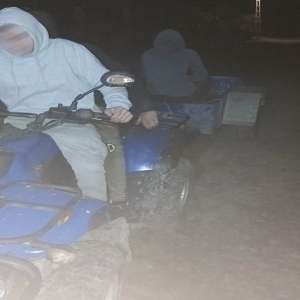 ATV neînregistrat, condus de un tânăr pieton, descoperit în trafic