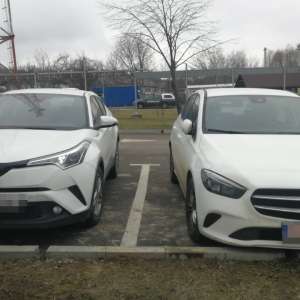 Două mașini semnalate furate din Italia, descoperite în Siret