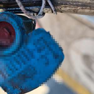 Zece cetăţeni  străini depistaţi ascunşi în automărfare, la P.T.F. Nădlac II și Borș II   