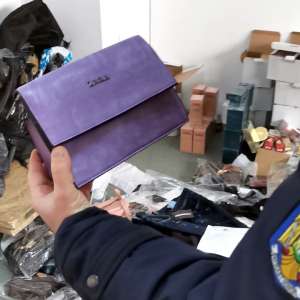 Bunuri ascunse printre bagajele pasagerilor, descoperite în P.T.F. Giurgiu