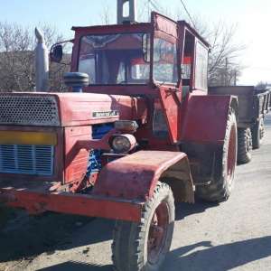 Brăilean cu permis de conducere necorespunzător, depistat conducând un tractor cu remorcă neînmatriculată